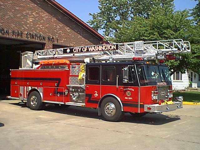 Ladder 8, 1998 E-One HP75, Station 1s First Ou